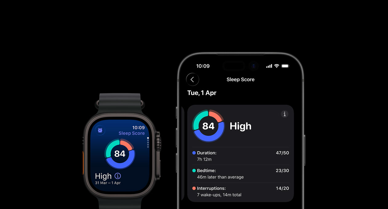 Sleep score circle graph and rating on Apple Watch Ultra 3, full analysis open on paired iPhone