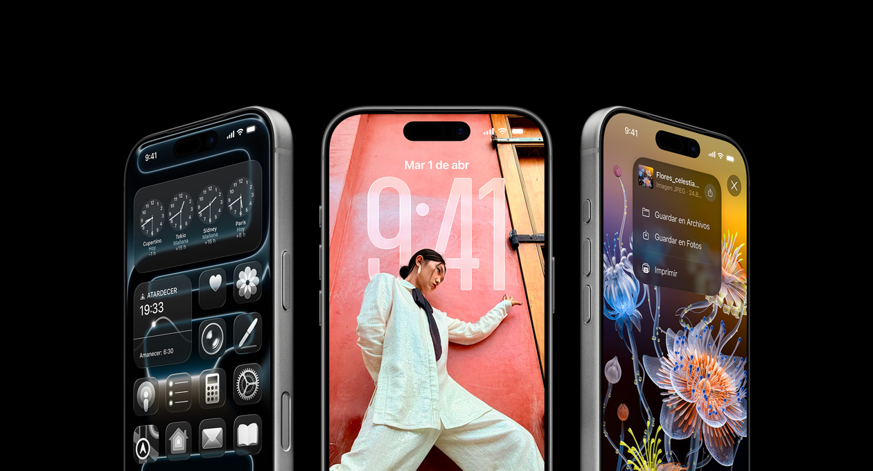 Tres modelos de iPhone 17 Pro, parte frontal, uno al lado del otro, que muestran la funcionalidad Reloj Mundial, la pantalla bloqueada de iOS 26 y cómo guardar notas en la app Notas