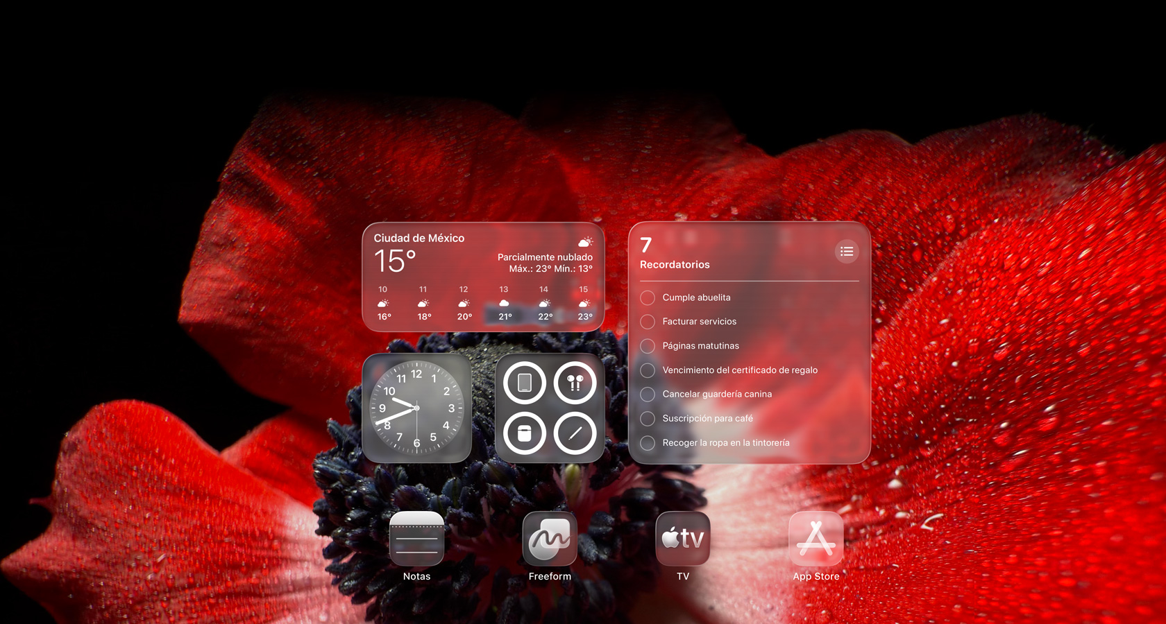Pantalla bloqueada que muestra íconos de las apps Clima, Recordatorios y Reloj, todos en Liquid Glass translúcido y refractando el fondo