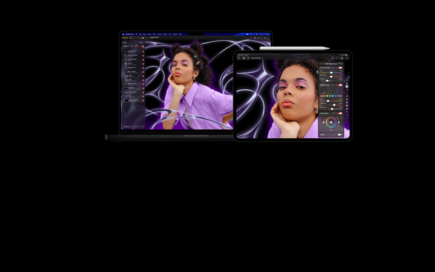 รูปภาพของบุคคลในทรงผมถักเปียและสวมเสื้อสเวตเตอร์สีม่วงบนพื้นหลังแนวแอ็บสแตรกต์ที่มีสไตล์, ย้ายเข้าไปอยู่ในอุปกรณ์ MacBook Pro รุ่น 16 นิ้ว และ iPad Pro รุ่น 13 นิ้ว, หน้าจอแสดงพื้นที่ทำงานของ Pixelmator Pro โดยมีแผงเลเยอร์อยู่ด้านข้าง, การปรับแต่งภาพ